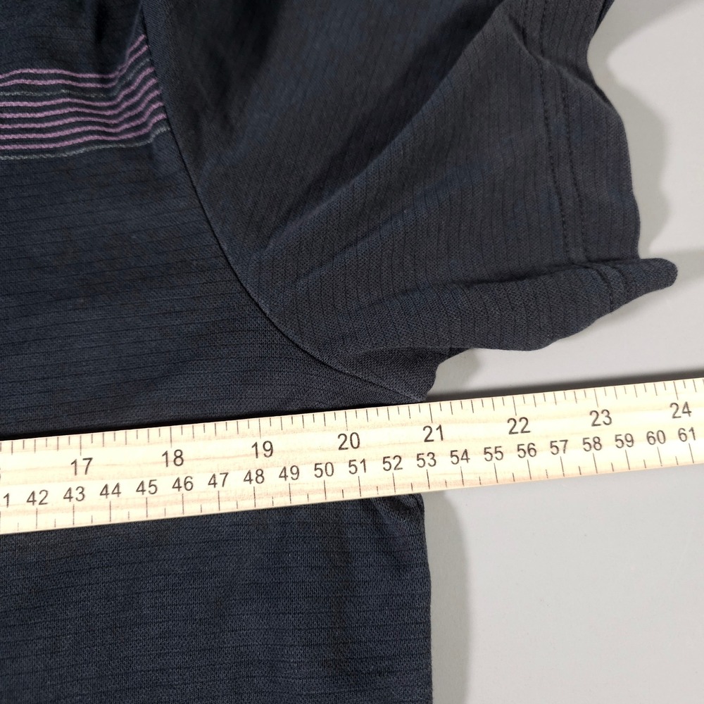 Travis Mathew Polo Shirt Mens Medium Charcoal Grey Purple Striped Pima Cotton - Picture 5 of 7